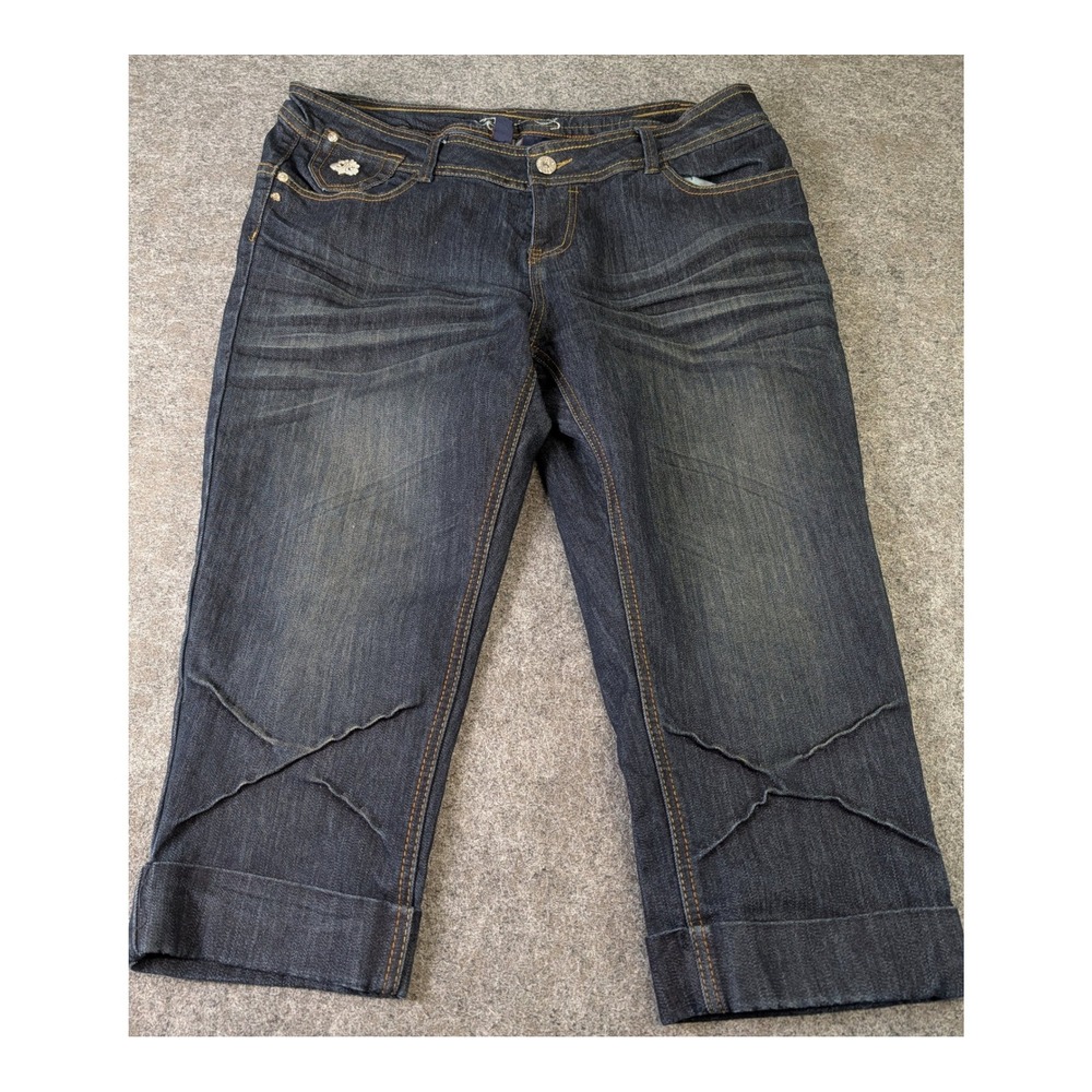 Dereon Womens 16W Dark Wash Embellished Capri Jeans Fleur De Lis Cuffed Denim